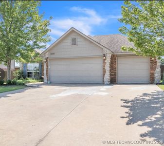 10210 E 99th St N, Owasso, OK, 74055