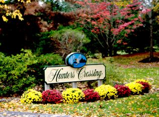 231 Nuthatch Ct, Three Bridges, NJ 08887