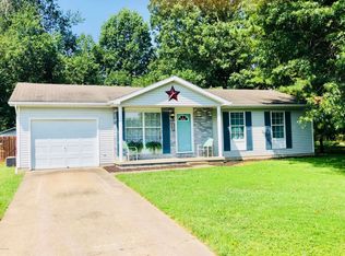 11639 W Cypress Dr, Carbondale, IL 62901