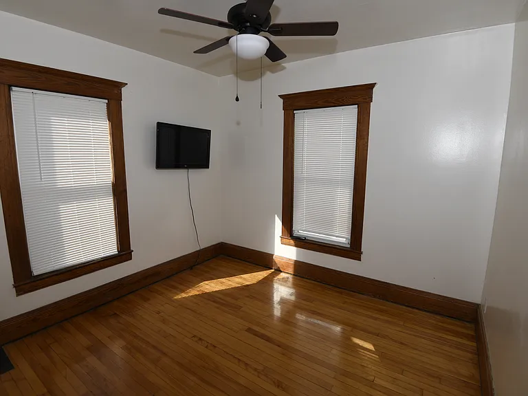 531 Tennyson Ave — Photo 31