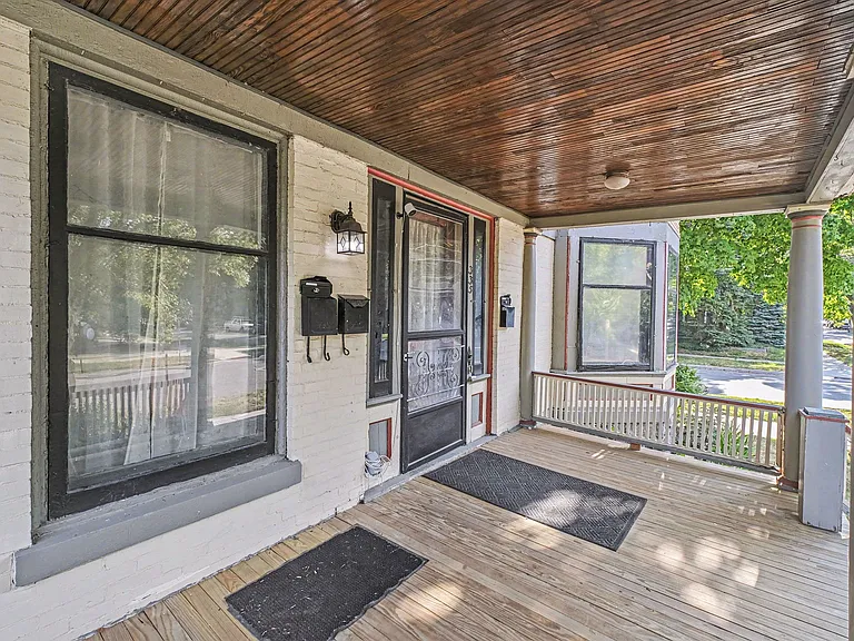 335 Crescent St NE #2 — Photo 25