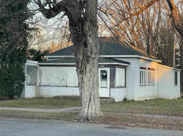 210 Cedar St N, Onamia, MN 56359