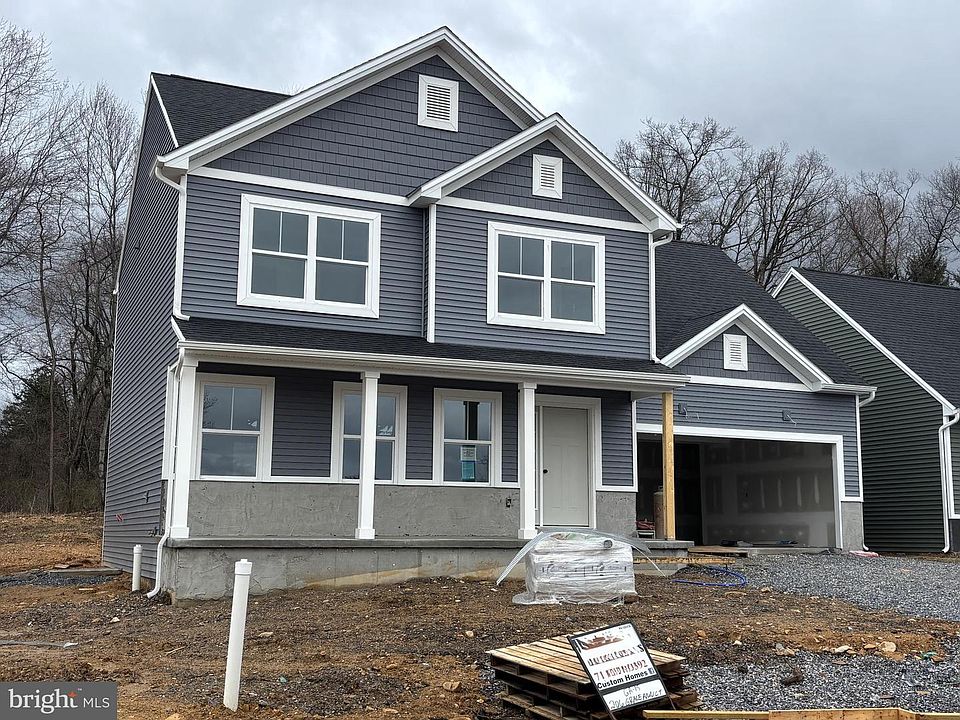 2nd image of 206 Grace Ann Ct