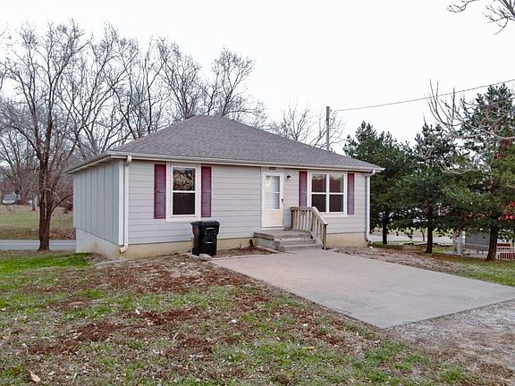 4th image of 602 N Clark Ave