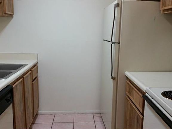 3rd image of 14411 Hanging Moss Cir APT 101