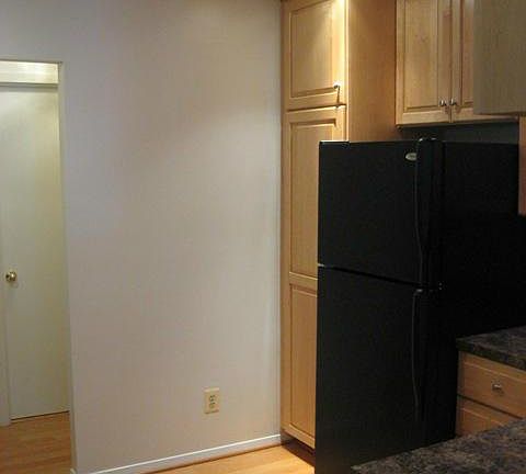 3rd image of 11409 Commonwealth Dr #4