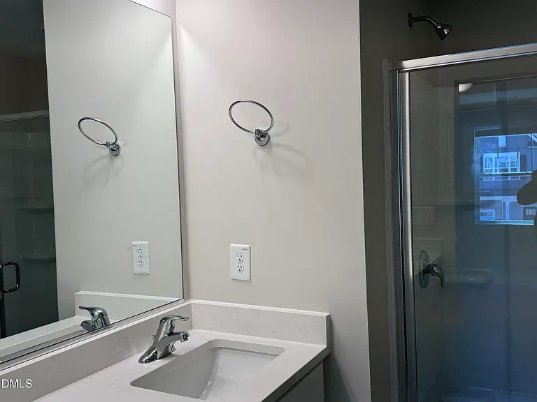 836 Pryor St — Photo 7