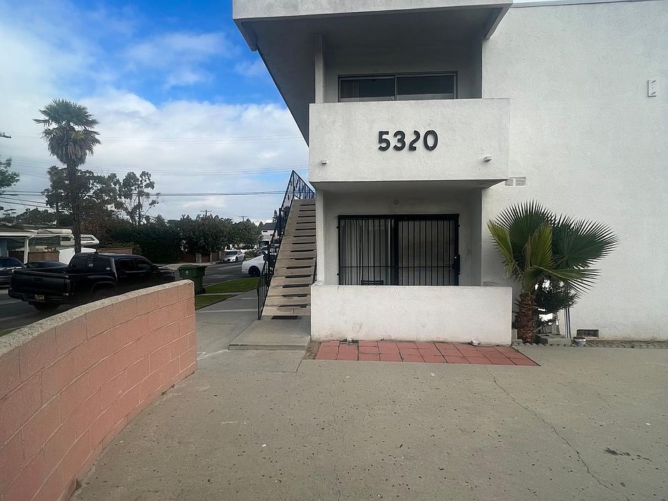 1st image of 5320 S Centinela Ave APT 4