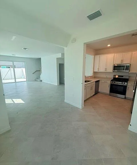 14792 Bluewater Rd — Photo 2