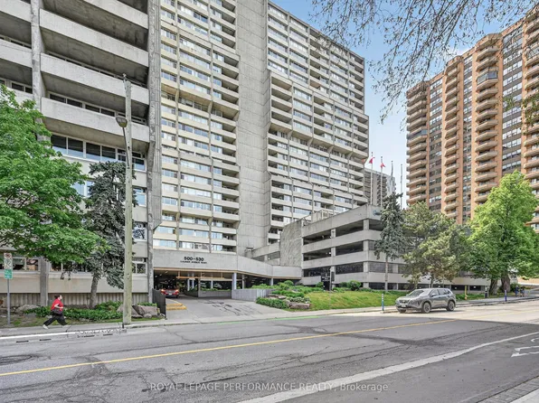 530 Laurier Ave W #2502, Ottawa, ON K1R 7T1
