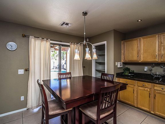 5th image of 2122 E Wildhorse Dr