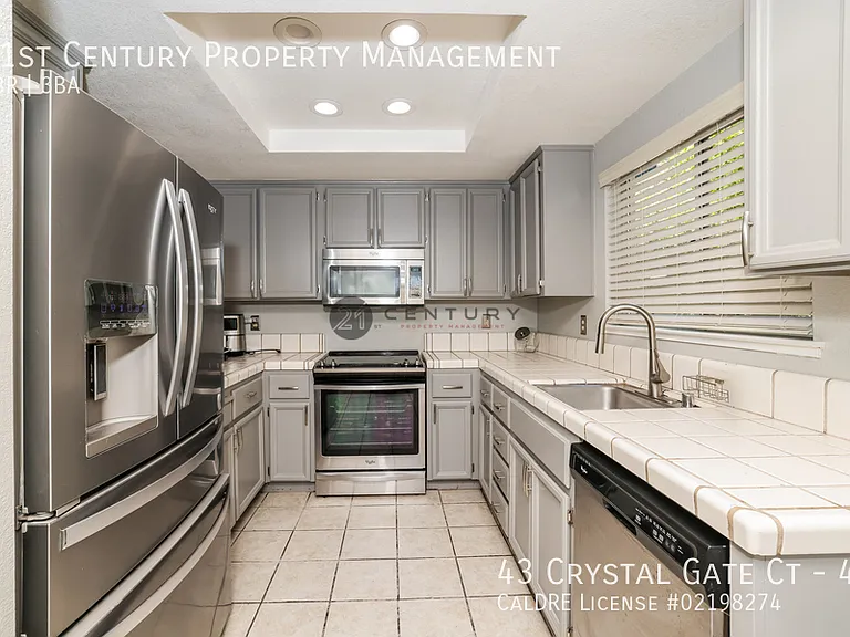 43 Crystal Gate Ct #43 — Photo 8