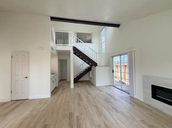 1448 Plymouth Rock Way, Clovis, CA 93612
