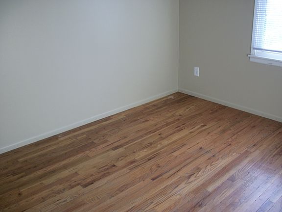 4th image of 7607 S 41st Ave