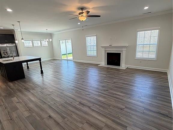 4th image of 106 Kyndall Run Dr #42
