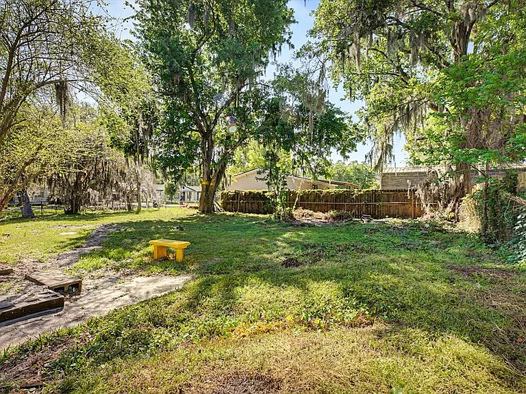 2520 Larsen Rd — Photo 8