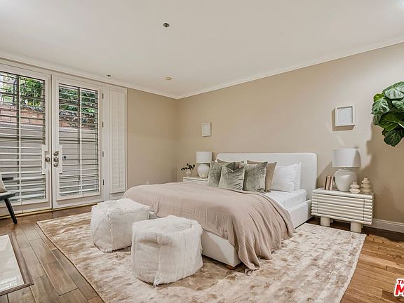 3rd image of 575 S Barrington Ave APT 107