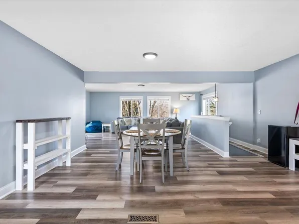 1054 County Road 6 NE, Stanchfield, MN 55080