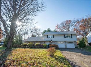 3685 Kim St, Bethlehem, PA 18017