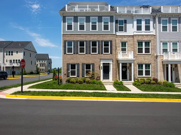 17268 Herring Gull Ln, Dumfries, VA 22026