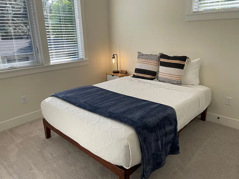 61662 SW Woodriver Dr — Photo 26