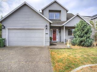 202 W Edgewood Dr, Newberg, OR 97132