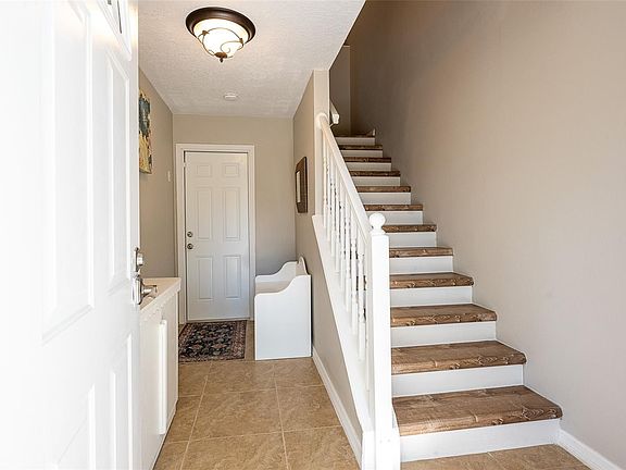 5th image of 510 Ryans Woods Ln