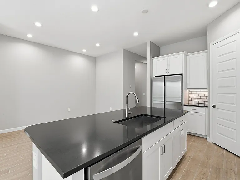 5028 E Shady Glen Ave — Photo 12