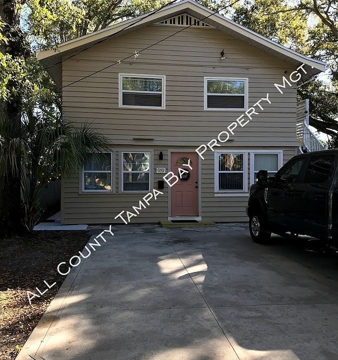 1st image of 919 Crescent Lake Dr Floor 2