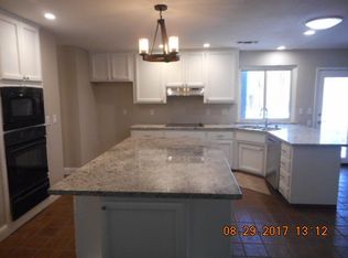 3920 Riverview Dr, Redding, CA 96001