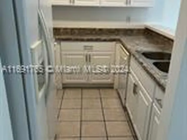 793 Crystal Lake Dr, Pompano Beach, FL 33064