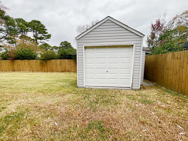 488 Cronin Rd — Photo 47