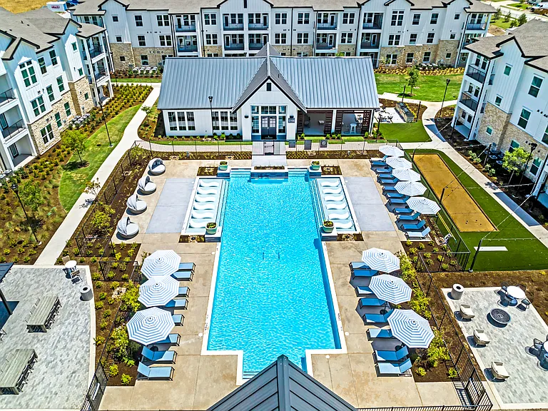 Atlas Bluewood Apartments — Photo 51