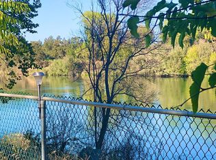 530 Brearcliffe Dr, Red Bluff, CA 96080