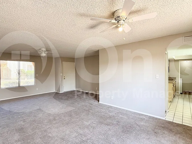 3132 W Harmont Dr — Photo 14