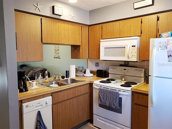 2nd image of 257 Lomond Dr Unit A