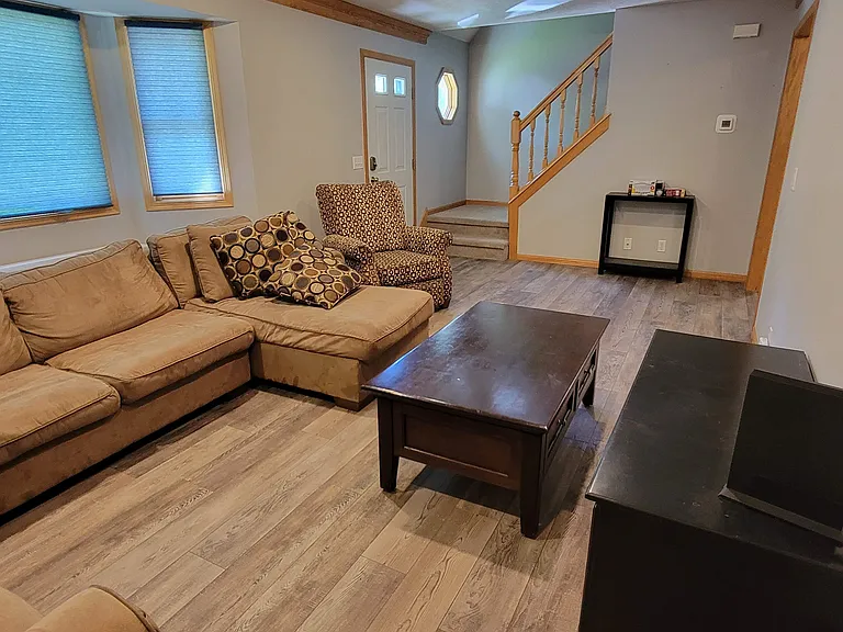 4100 Starr St — Photo 7