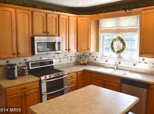 1 Lotus Ln, Stafford, VA