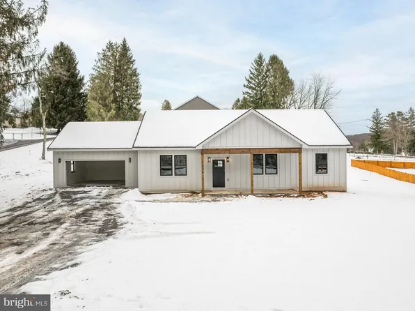 Sam Snead Cir #1, Oakland, MD 21550