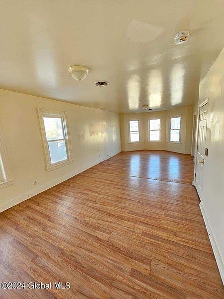 2nd image of 1575 Foster Avenue