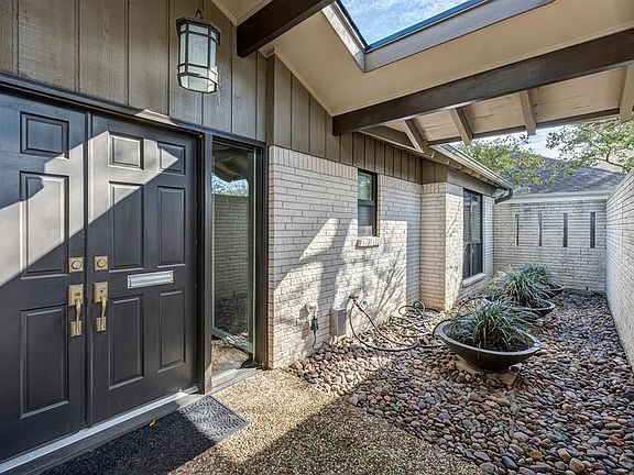 2nd image of 10034 Bordley Dr