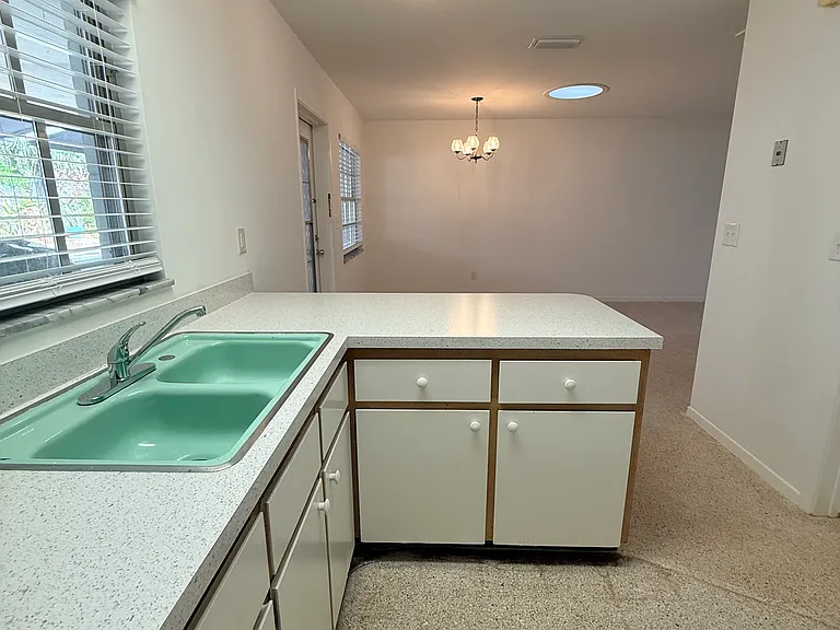 135 W Minnesota Ave #8 — Photo 11