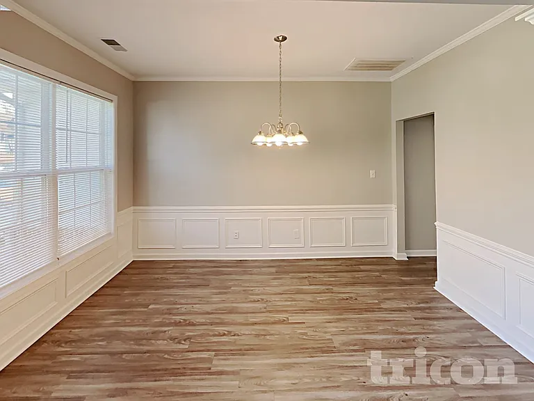 1324 Pondhaven Dr — Photo 4