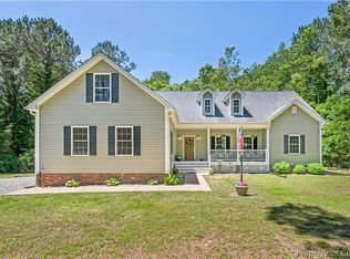 819 Whiting Creek Rd, Locust Hill, VA 23092