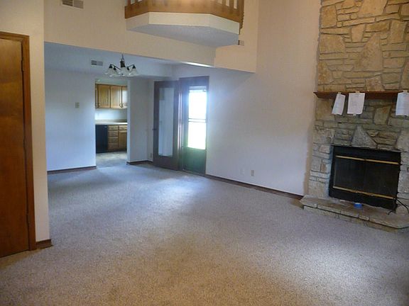 2nd image of 412 Guinevere Dr