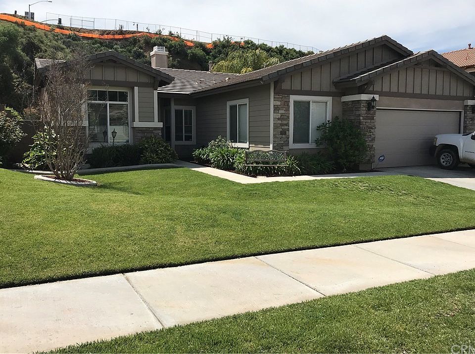1st image of 33905 Pinehurst Dr