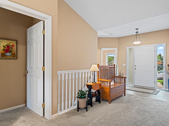 5th image of 2116 Park Pointe Dr