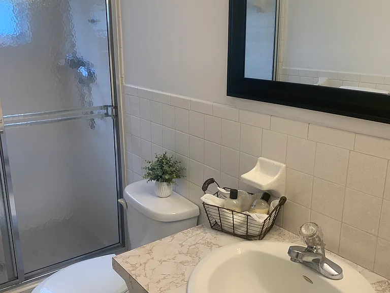 2427 Rhodesian Dr — Photo 14