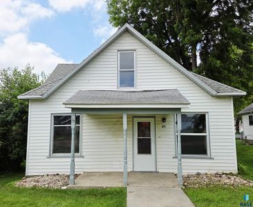 217 N Perry Ave, Colman, SD, 57017