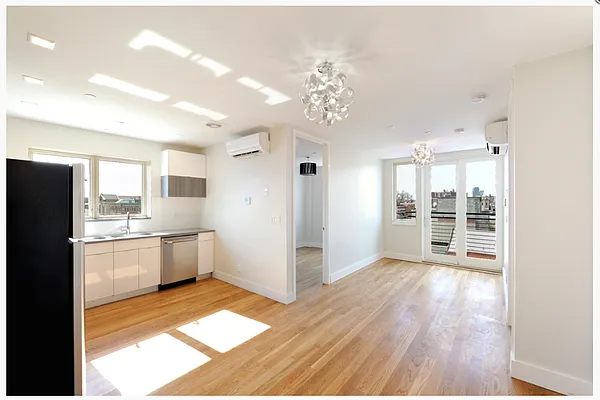 Rented by HCO NY | media 30